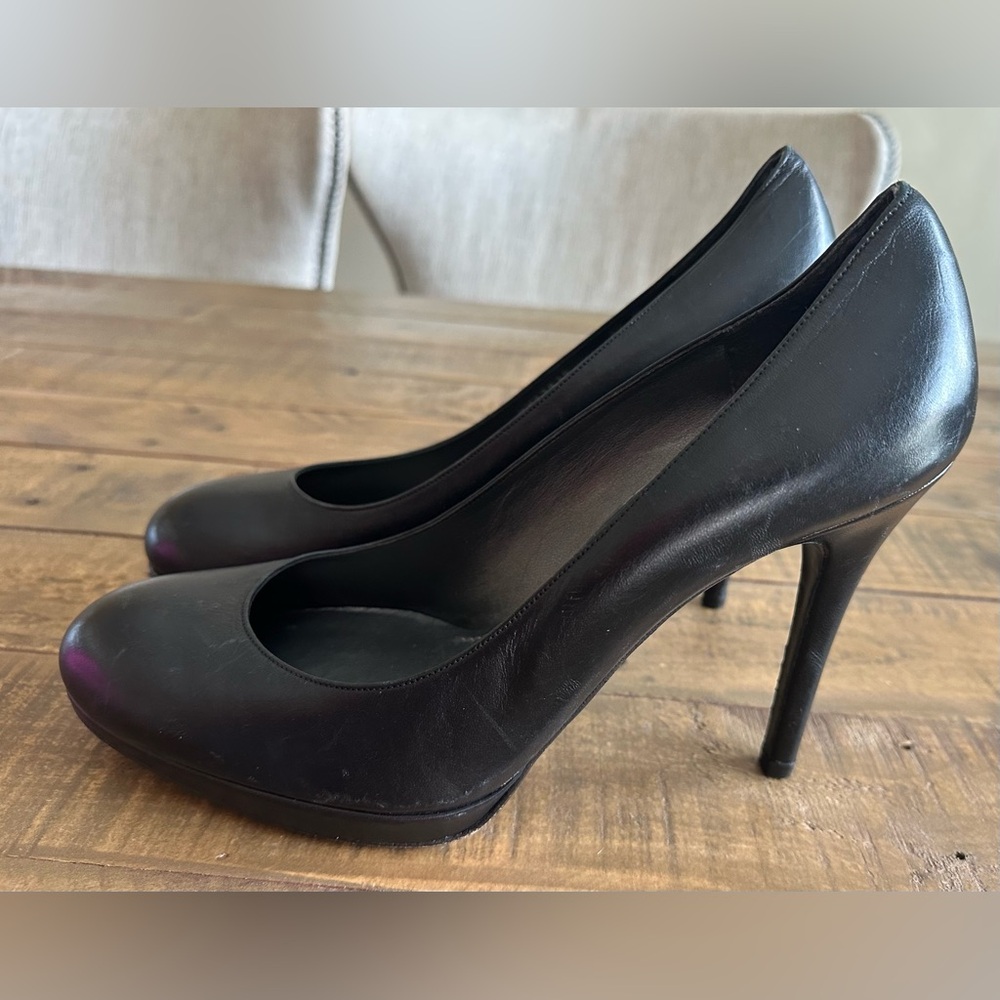 Stuartโ Weitzman Black Leather Platform Pumps Size 9.5M